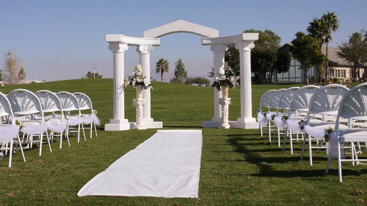 outdoors wedding ceremony